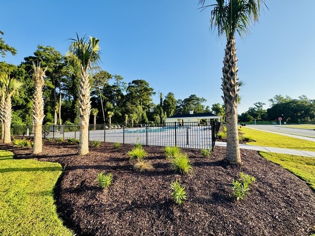 Building Photo - 405 Myrtle Mdws Dr