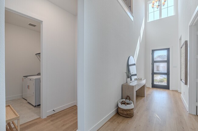 Building Photo - 7142 Carriage Lgt Dr