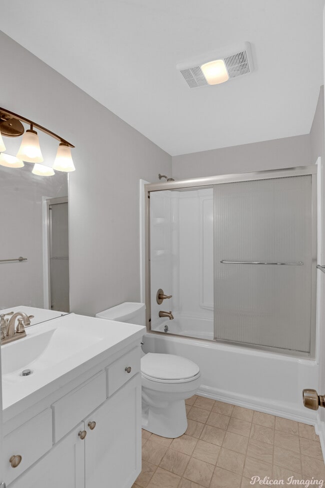Building Photo - 11122 Parkside Dr