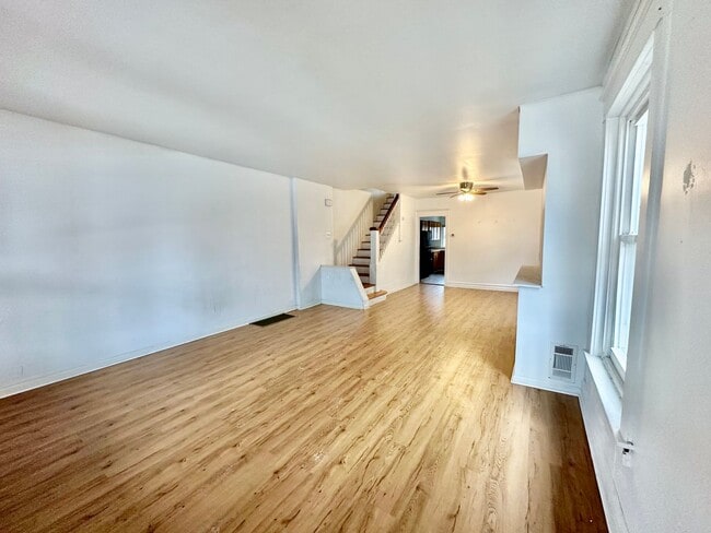 Building Photo - Cozy 3 bedroom home located in South Allentown, PA