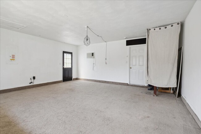Building Photo - Grist Mill Estates - Hampton