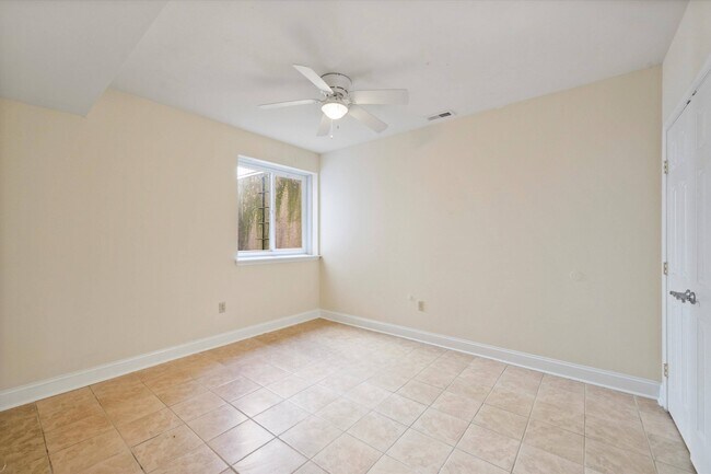 Building Photo - 1916 N 18th St