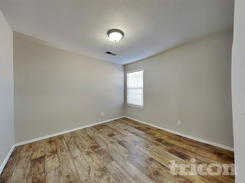 Building Photo - 7609 Snowy Egret Ct NW