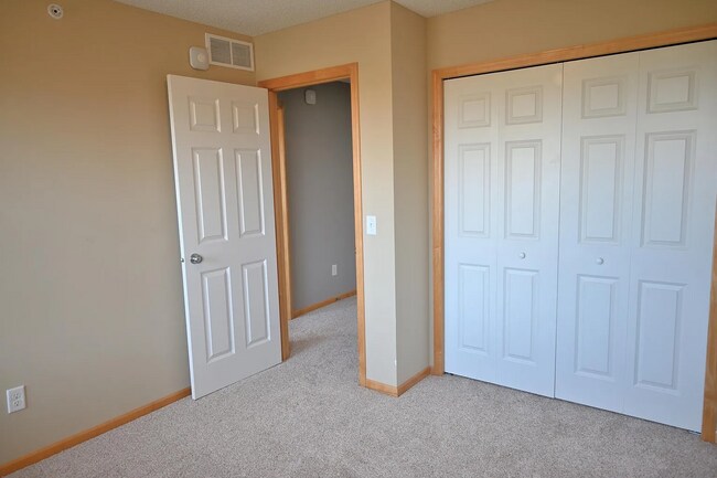 Building Photo - 4725 Victor Path