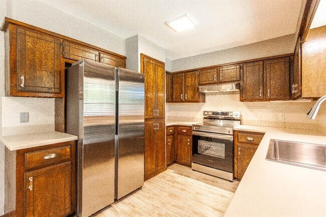 Building Photo - 1425 Venus Cir
