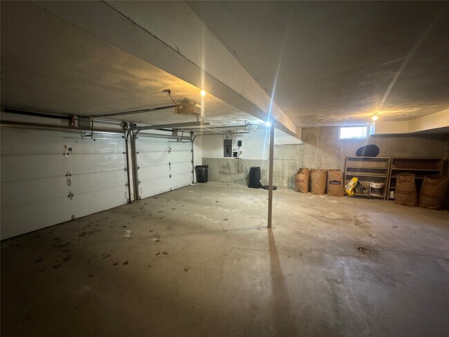 Building Photo - 41 Kenilworth Rd