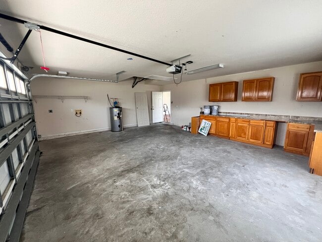 Building Photo - 10900 SW 45th Terrace