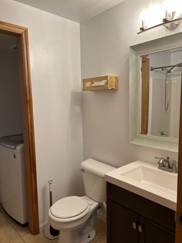 Building Photo - 26525 Fox Hill Dr N