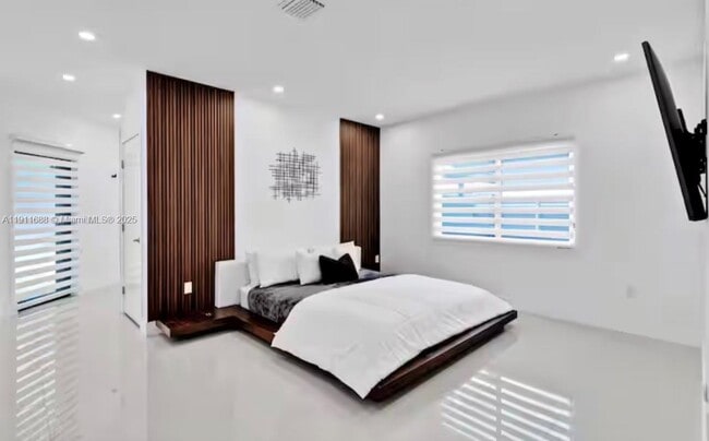 Building Photo - 9958 SW 216th St