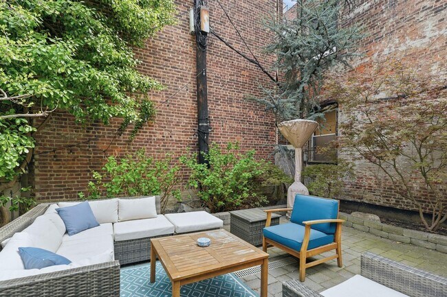 Building Photo - 405 Bloomfield St