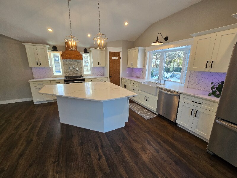 Building Photo - 69 Carver Rd