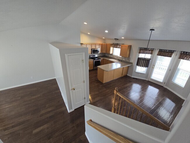 Building Photo - 1361 N 325 E