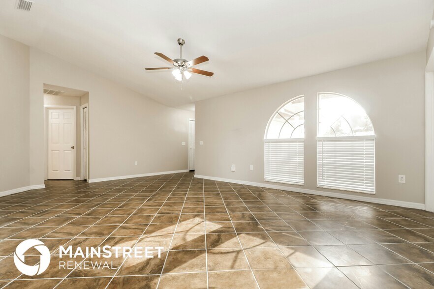 Building Photo - 7943 Indian Heights Dr