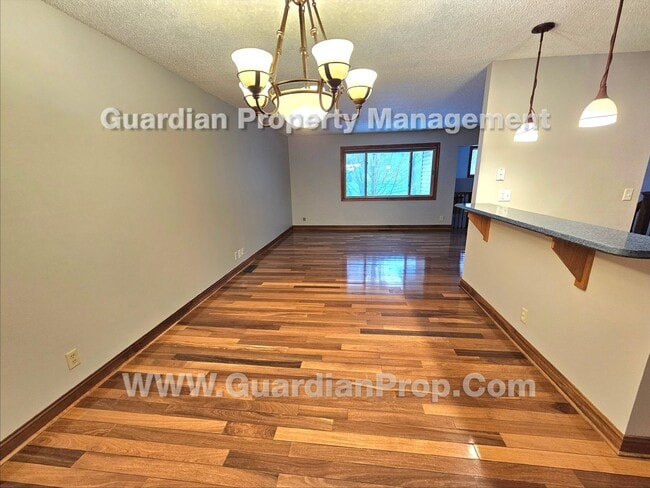 Building Photo - Updated Plymouth Single Family Home, 2 Car Garage, Large fenced Yard, Gas Fireplace