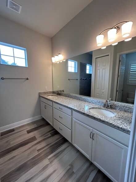 Building Photo - 203 W Mickey Mantle Path