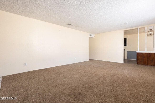 Building Photo - 10545 Palomino St