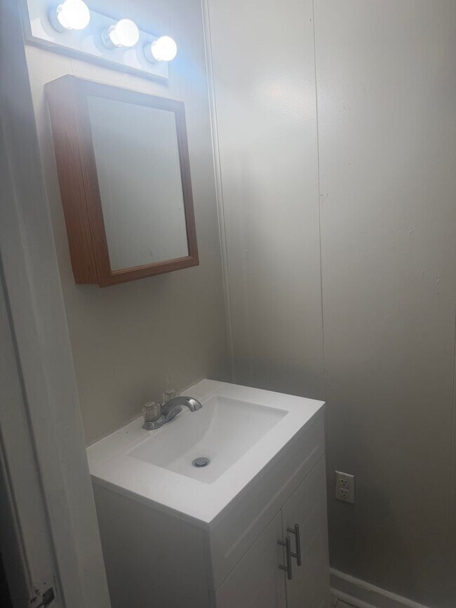 Building Photo - 149 Arbor Hills Dr