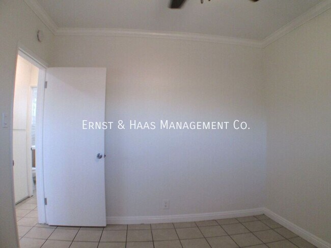 Building Photo - 6524 Orange Ave