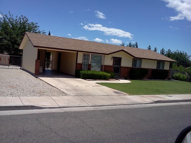 Primary Photo - 1325 W 540 N