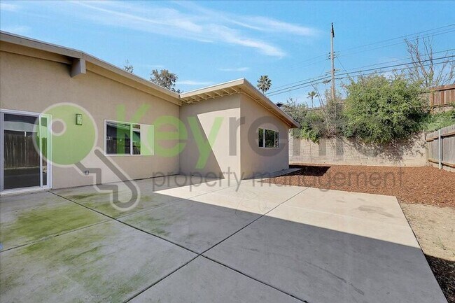 Building Photo - 8133 Molokai Way