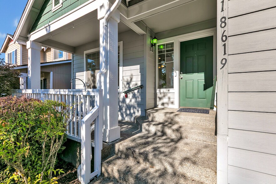 Building Photo - 18619 16th Avenue Ct E