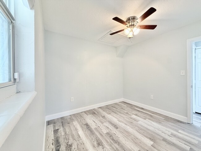 Building Photo - 9401 88th Way N