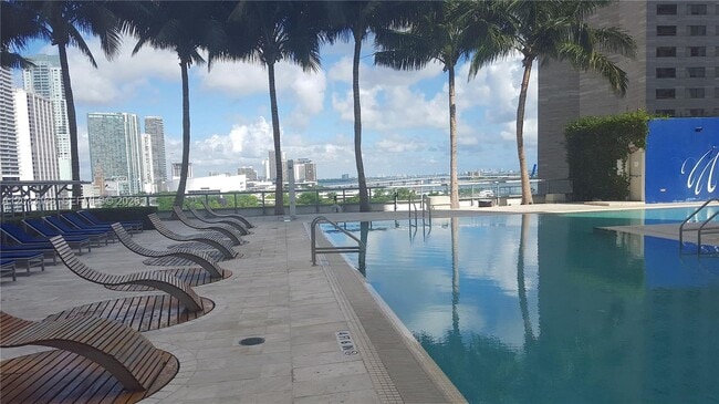 Building Photo - 335 S Biscayne Blvd