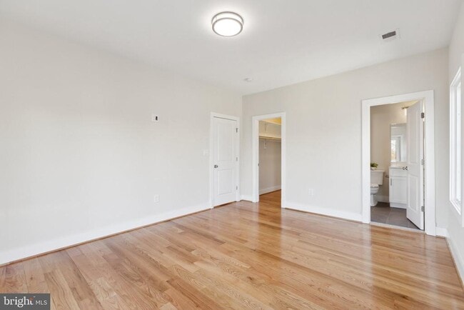 Building Photo - 2150 N Stafford St