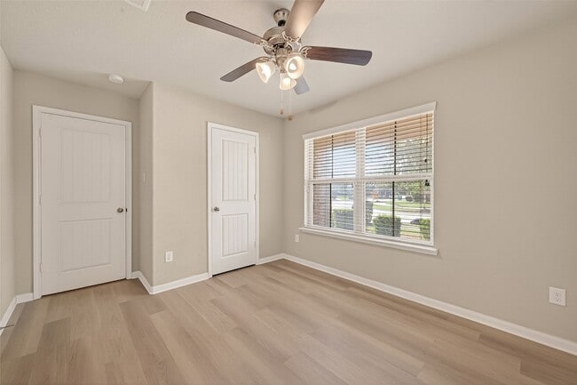 Building Photo - 12623 City Village Ln