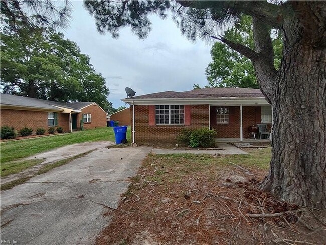 Building Photo - 6080 Camellia Dr
