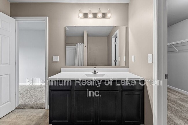 Building Photo - 7158 Primrose Ln