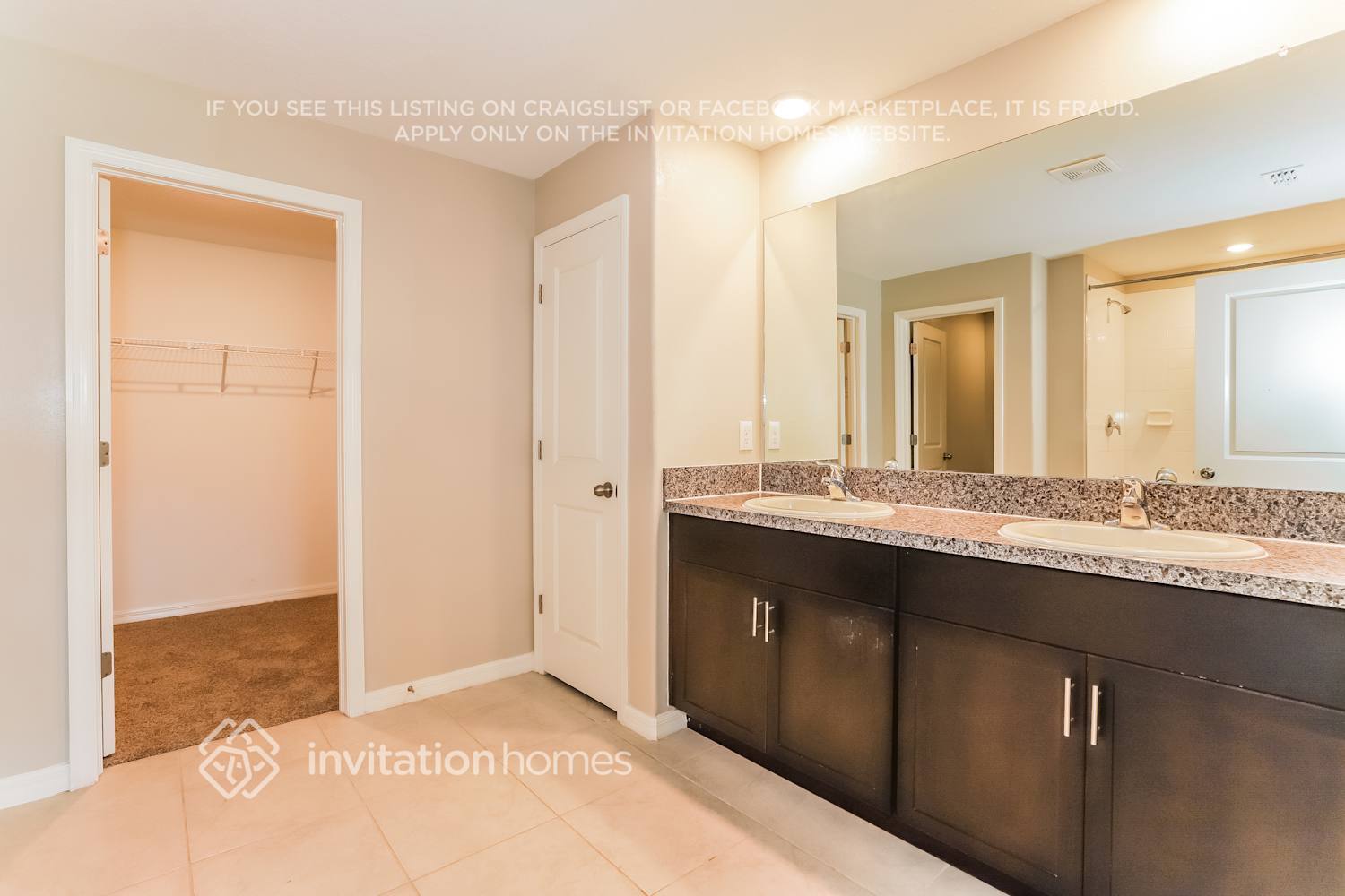 Building Photo - 1585 Blue Rose Dr