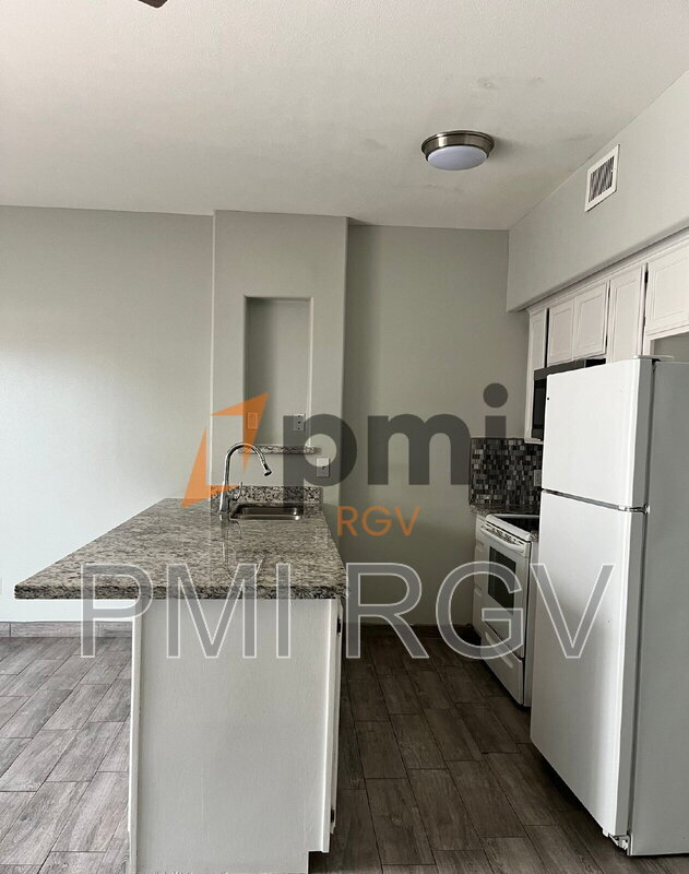 Building Photo - 205 S Baltic Ave