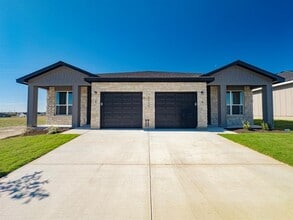 Building Photo - 8905 Ash Rd