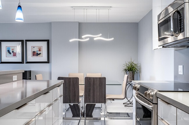 Building Photo - 1111 S Ocean Blvd