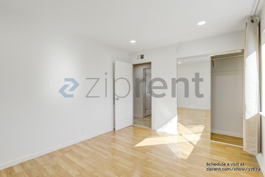 Building Photo - 166 Madelia Pl