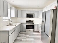 Building Photo - 1720 Cordoba Ln