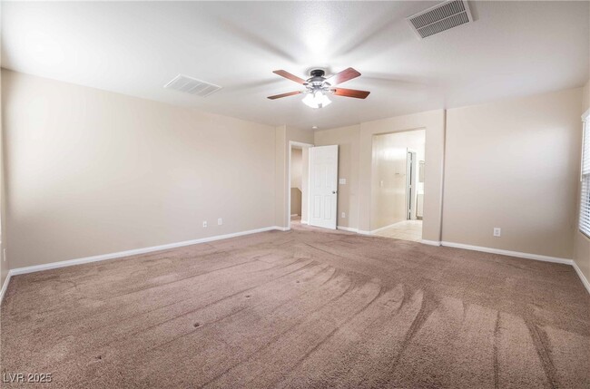 Building Photo - 736 Anacapri St