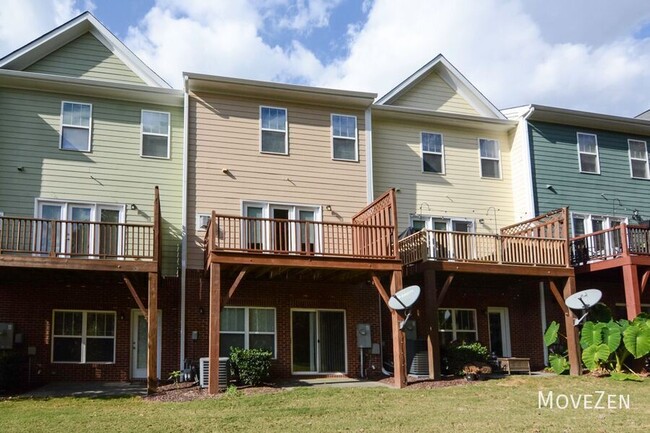 Building Photo - 3016 Winfred Dell Lane