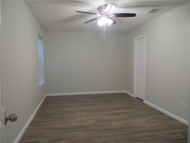 Building Photo - 11921 Tobler Trail