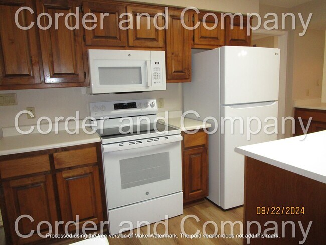 Building Photo - Cute 2 Bedroom, 2 Bathroom, 2 Car Garage and 1,562 Sq. Ft. home in 55+ Community in Rio Rancho.