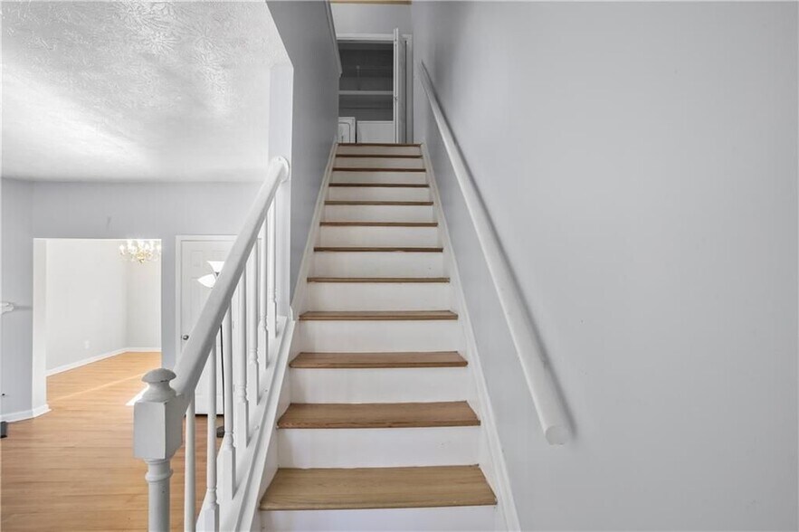 Building Photo - 3946 Hancock Cir