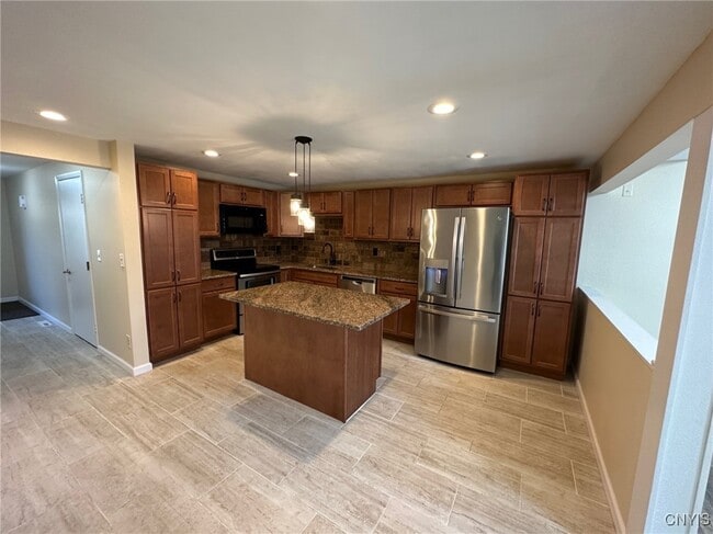 Building Photo - 6148 Bethlehem Ln