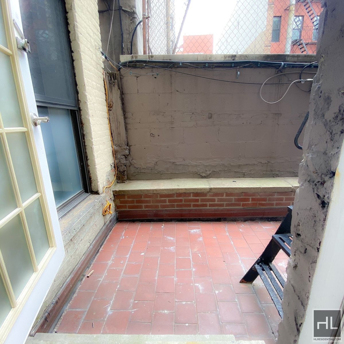 Building Photo - Mott Street