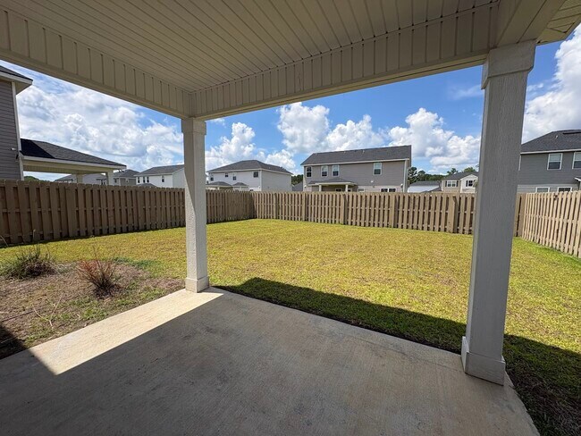 Building Photo - 248 Buckingham Dr