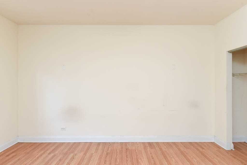 Building Photo - 2600 N Kimball Ave