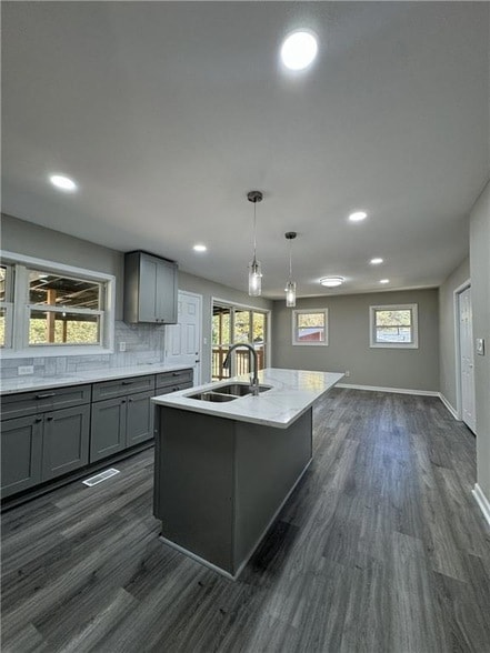 Building Photo - 3489 Creighton Rd SW