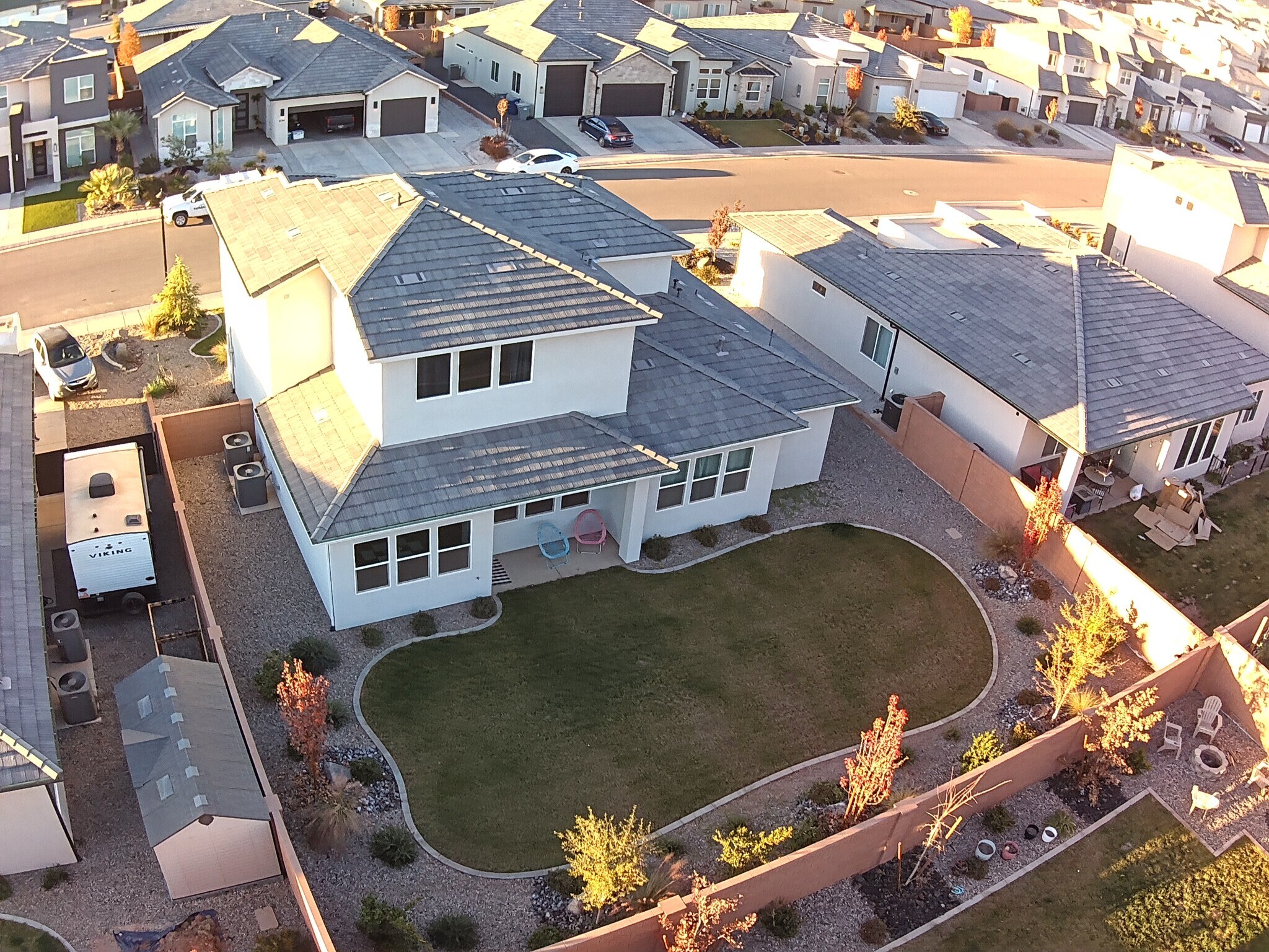 Building Photo - 693 S Taylor Creek Dr