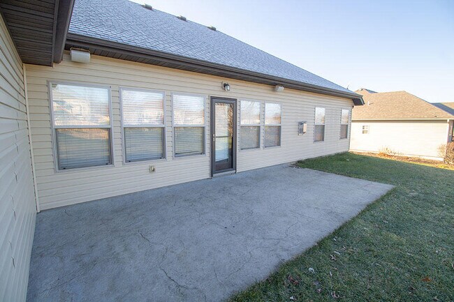 Building Photo - 2405 Marietta Falls Ln