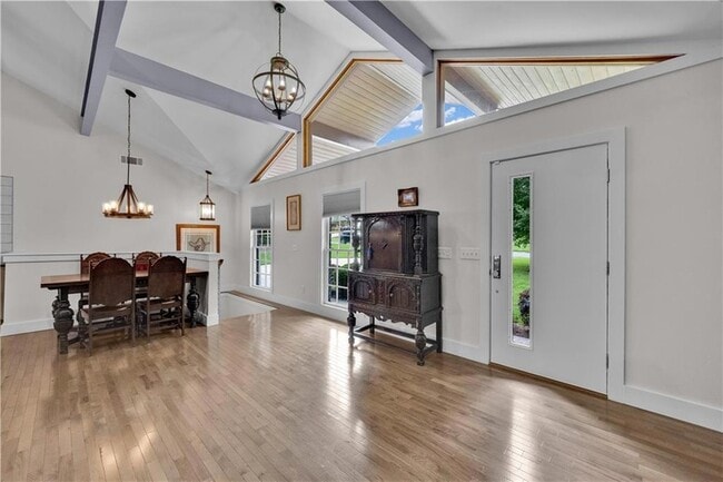 Building Photo - 225 Jayne Ellen Way